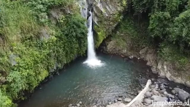 Keindahan Air Terjun Way Lalaan di Kaki Gunung Tanggamus